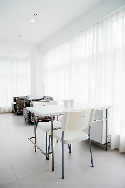 Equinox Mercury Serviced Apartments Hong Kong Aparthotel